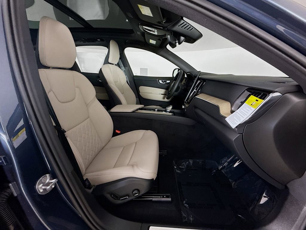 New 2026 Volvo XC60 B5 Core image 28