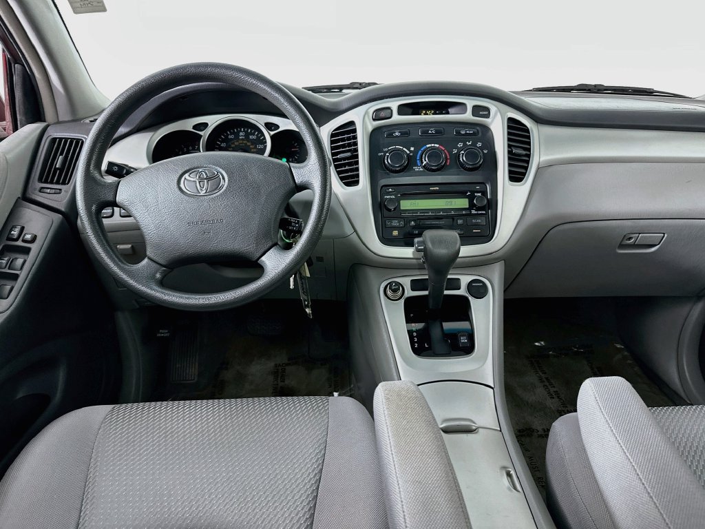 Used 2005 Toyota Highlander 4WD V6 w/ Appearance Pkg image 21