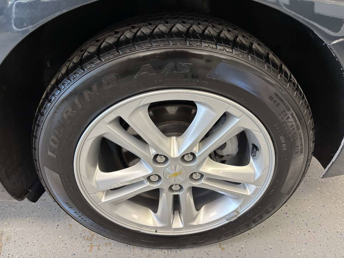 Used 2018 Chevrolet Cruze LT w/ Convenience Package image 26