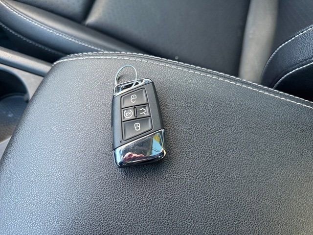 Used 2021 Volkswagen Atlas SE w/ Panoramic Sunroof Package image 31