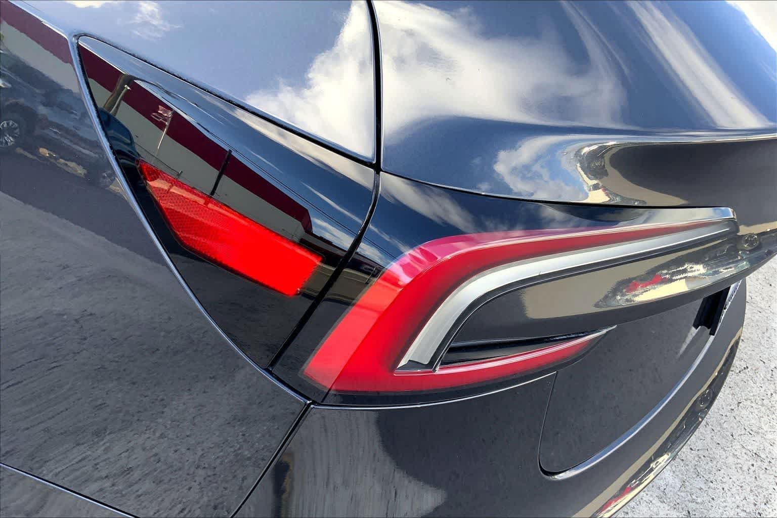 Used 2025 Tesla Model 3 Long Range RWD image 31