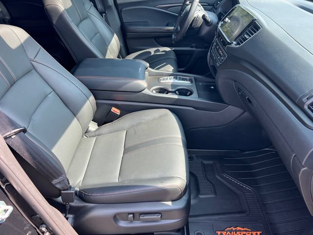 Used 2025 Honda Ridgeline TrailSport image 17