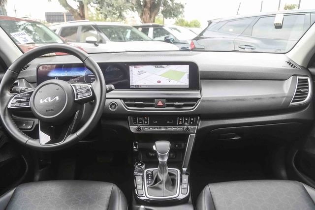 Certified 2024 Kia Seltos EX FWD image 13