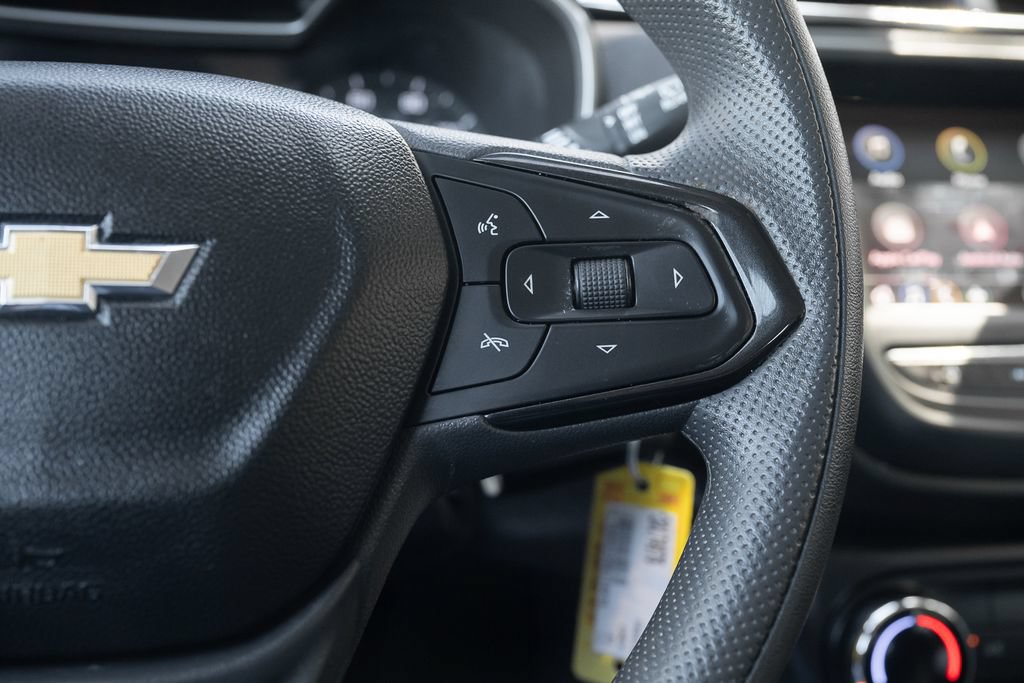 Used 2021 Chevrolet TrailBlazer LS FWD image 23