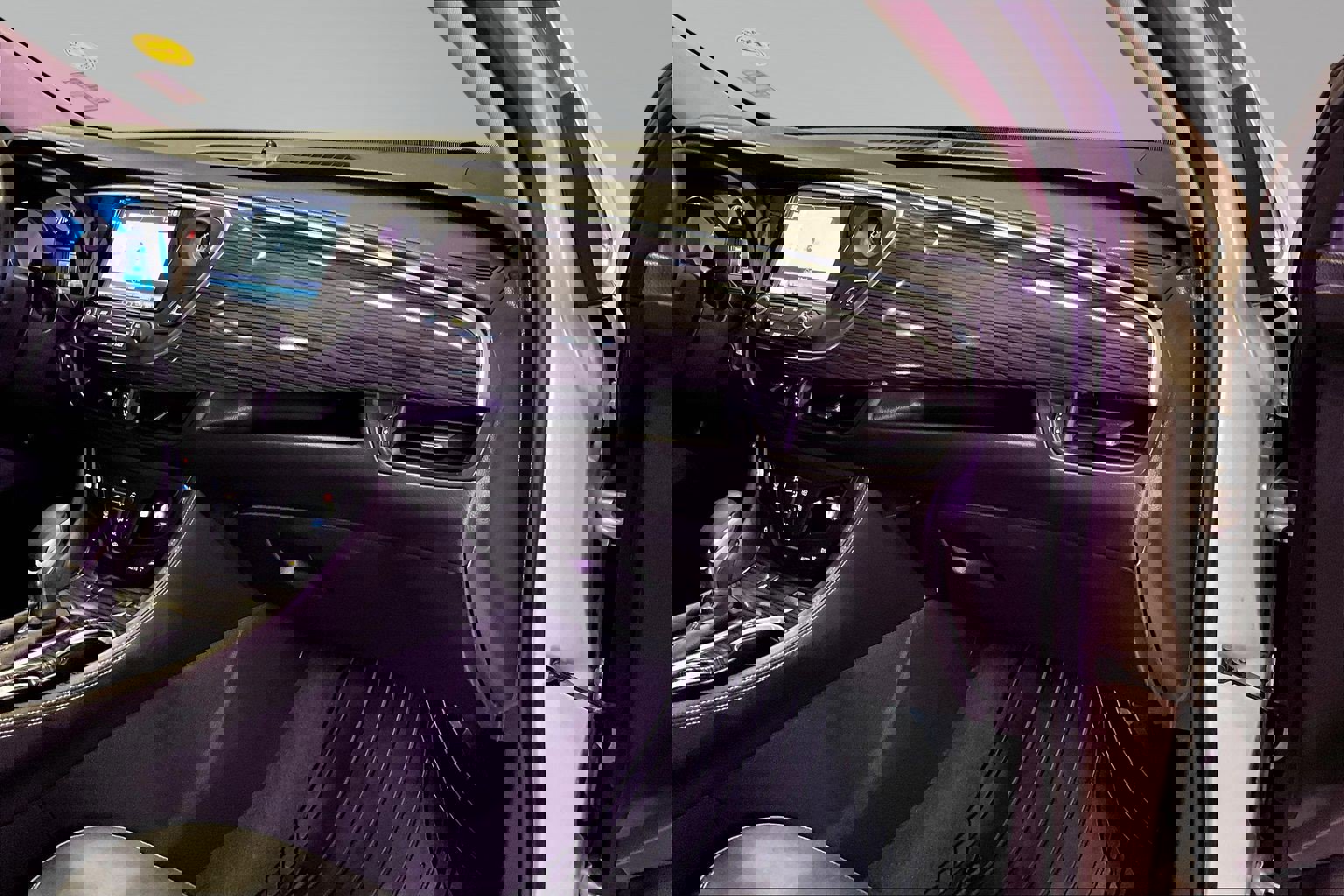 Used 2017 Buick Envision Essence image 23