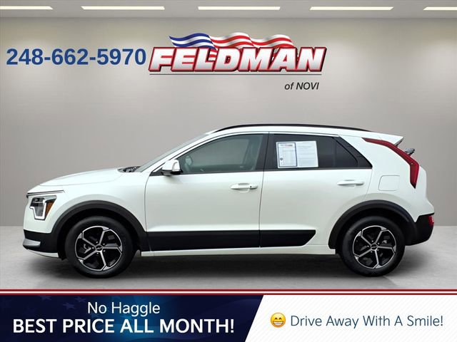 Used 2024 Kia Niro EX image 2