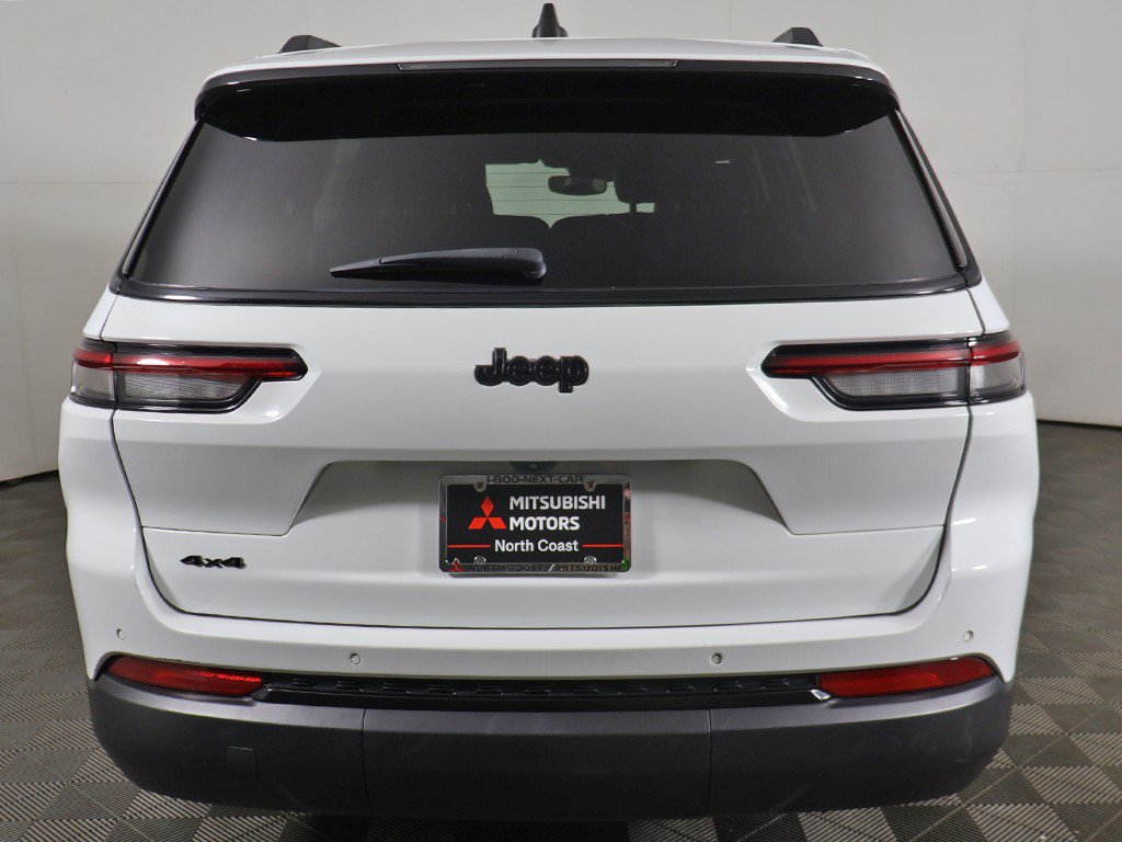 Used 2023 Jeep Grand Cherokee L Laredo AWD/4WD image 13