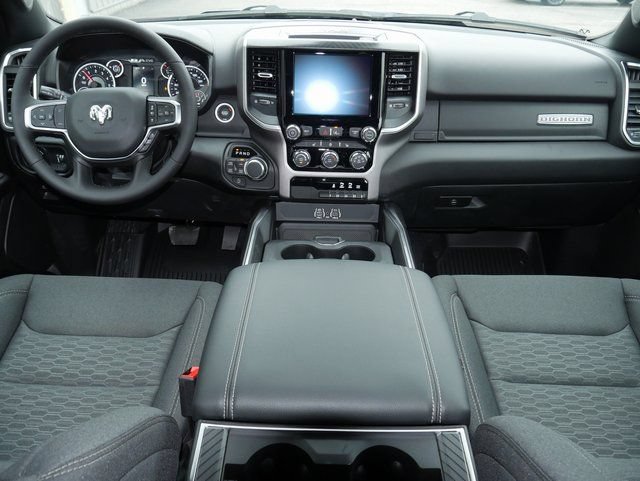 New 2026 RAM 1500 Big Horn AWD/4WD image 3