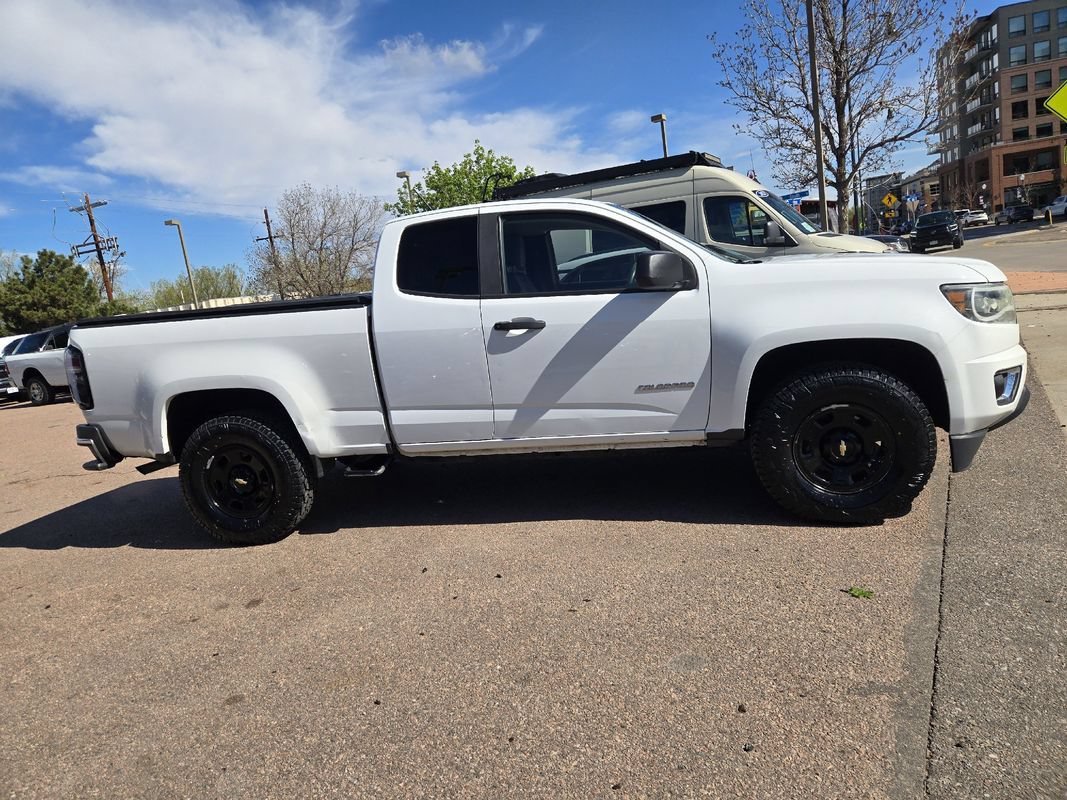 Used 2016 Chevrolet Colorado W/T AWD/4WD image 12