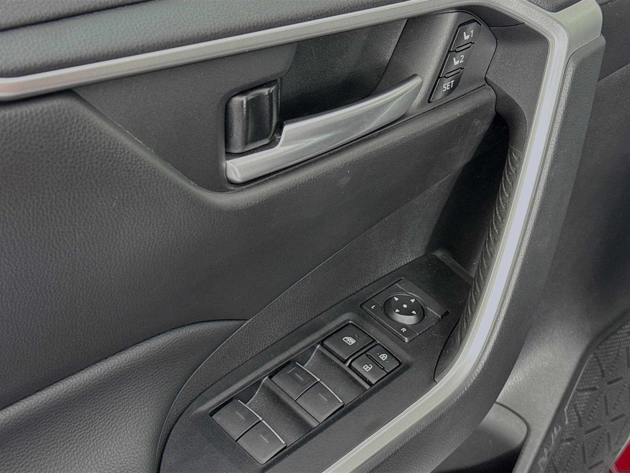 Used 2024 Toyota RAV4 XLE Premium w/ Weather Package image 17