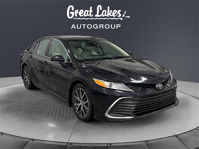 Used 2024 Toyota Camry XLE w/ Navigation Package image 7