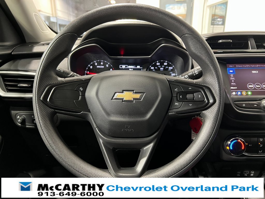 Used 2023 Chevrolet TrailBlazer LS image 12