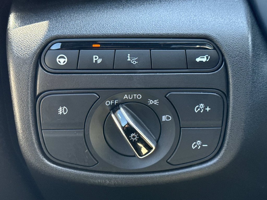 Used 2025 INFINITI QX55 Sensory w/ Lighting Package AWD/4WD image 13