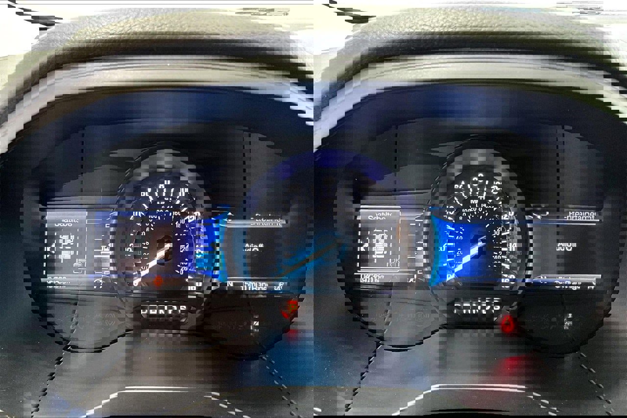 Used 2022 Ford Edge Titanium image 23