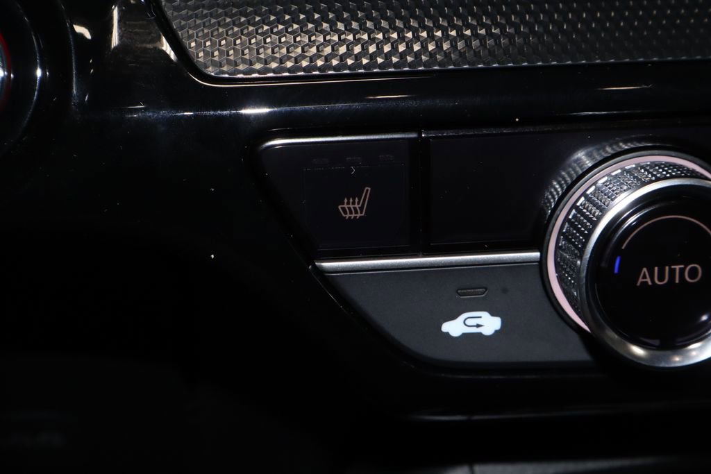 Used 2024 Honda CR-V Sport Touring image 4