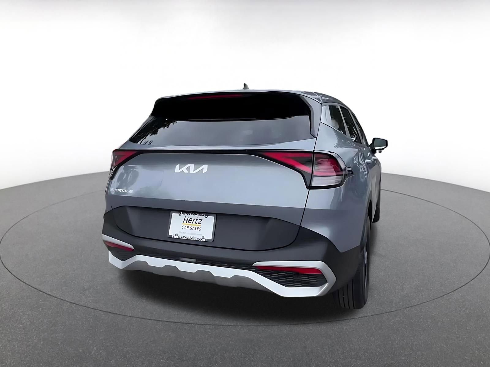 Used 2025 Kia Sportage LX image 15