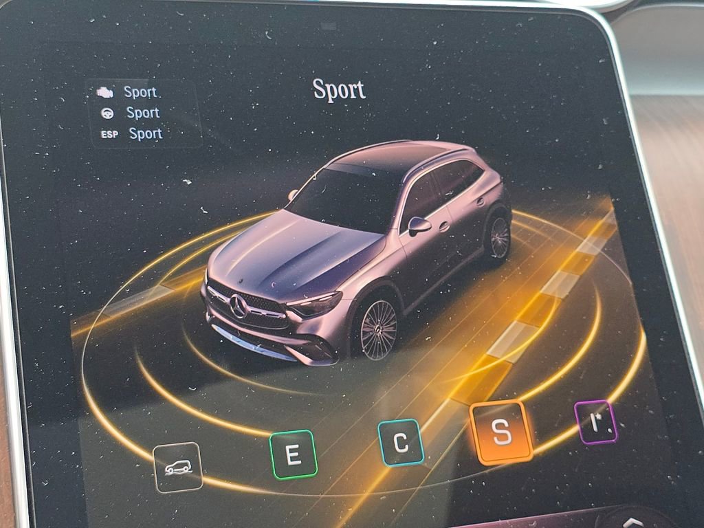 Certified 2026 Mercedes-Benz GLC 300 4MATIC image 33