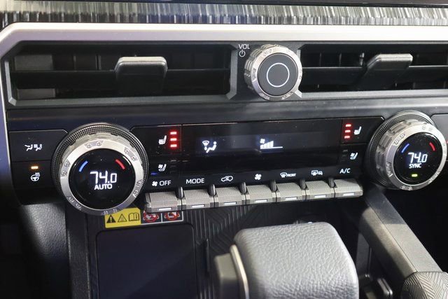 Certified 2025 Toyota 4Runner 4WD image 22