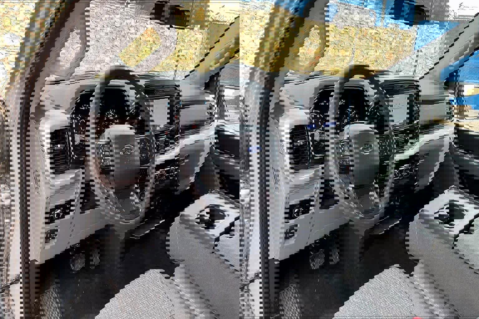 Used 2023 Ford F150 XLT image 17