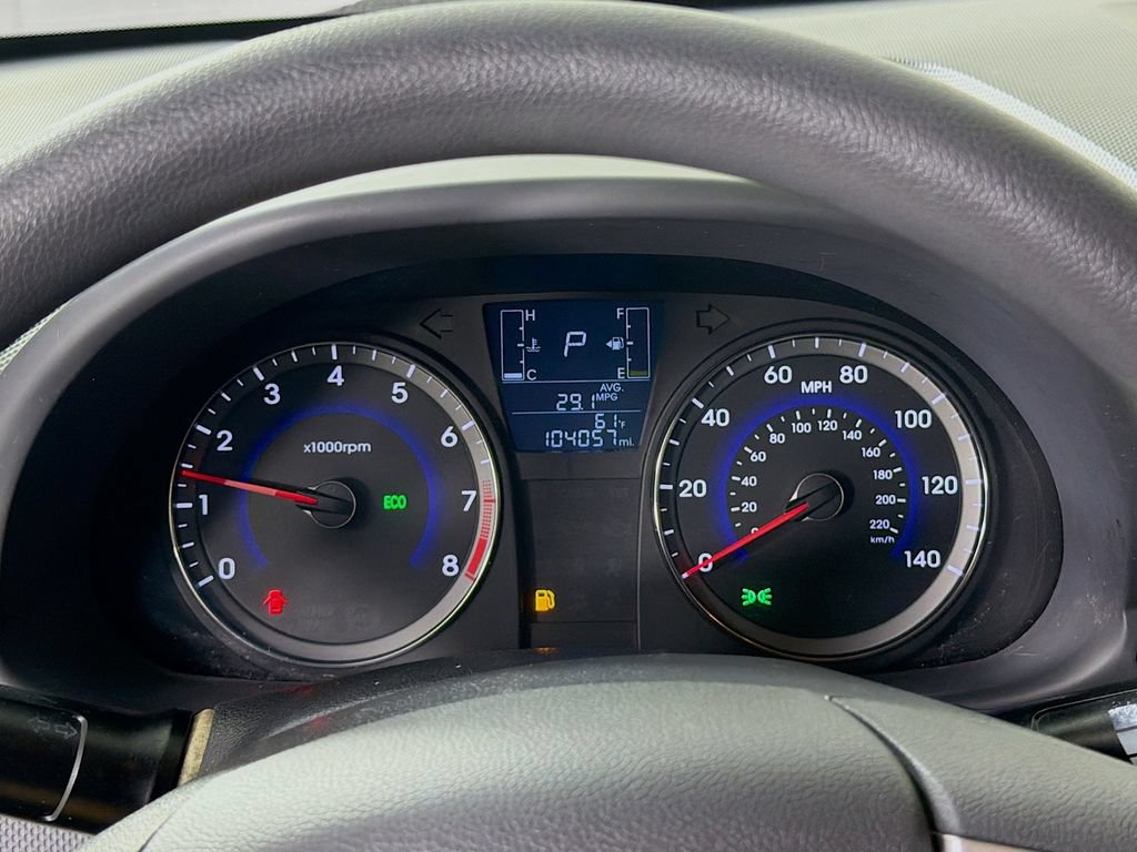 Used 2016 Hyundai Accent SE FWD image 16