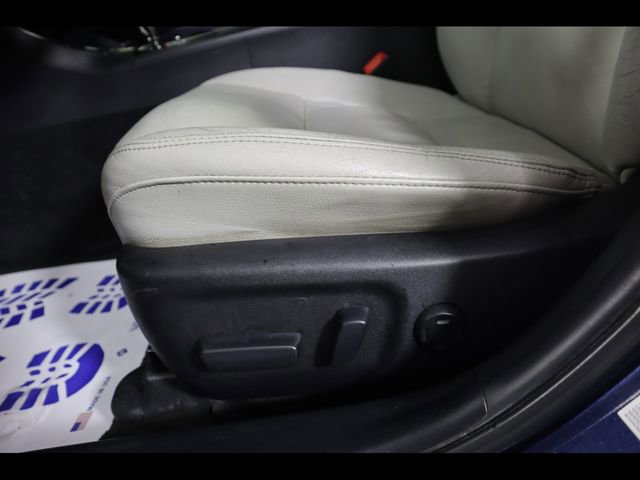 Used 2014 Toyota Avalon XLE Touring FWD image 18