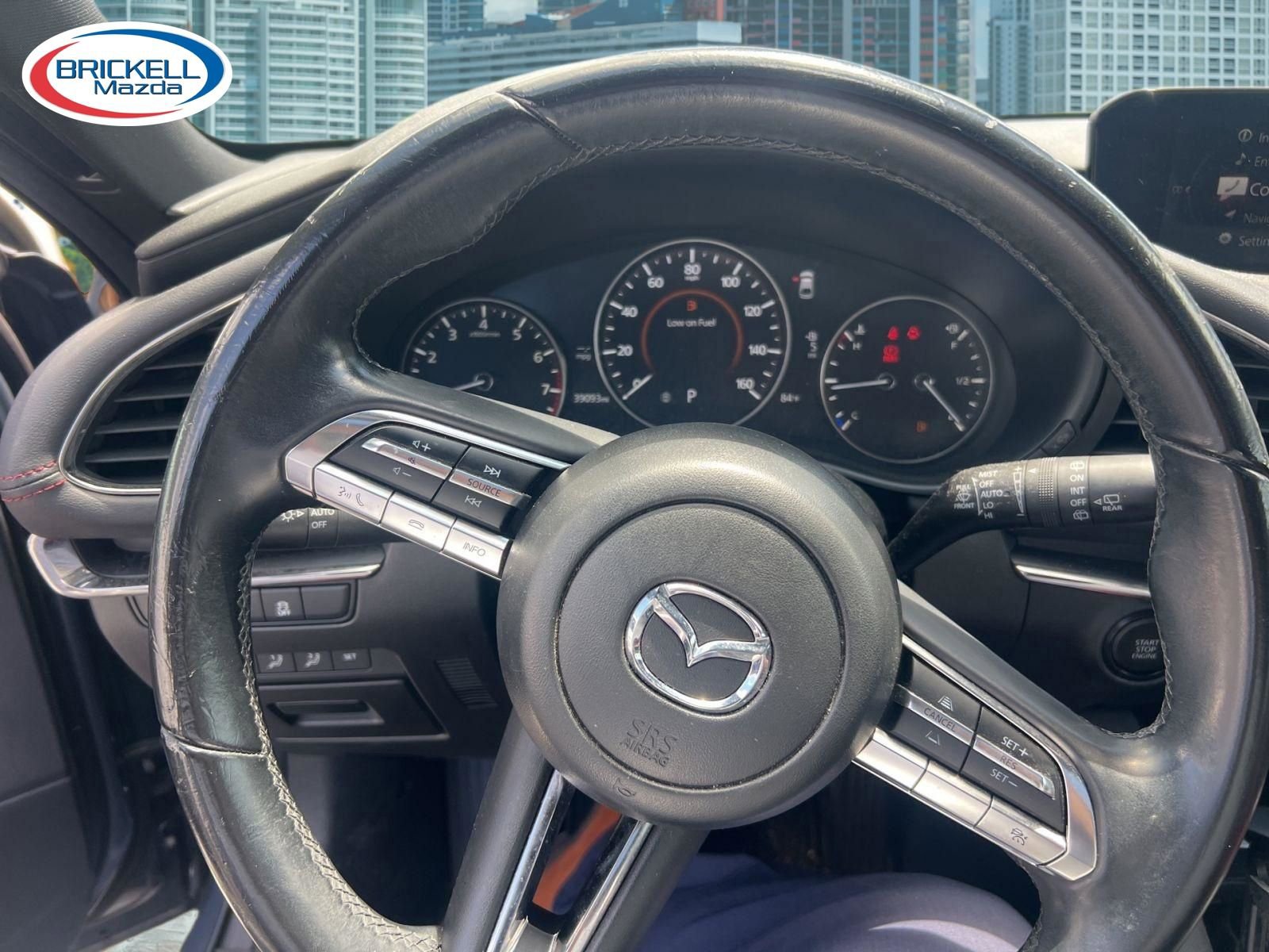 Used 2023 MAZDA MAZDA3 s FWD image 4