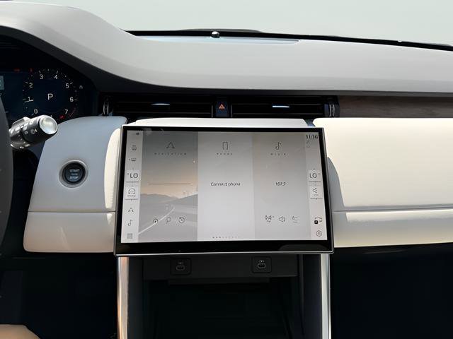 New 2025 Land Rover Discovery Sport S image 26