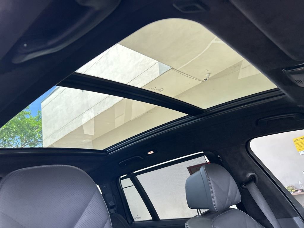 Used 2024 BMW X7 xDrive40i w/ M Sport Package image 24