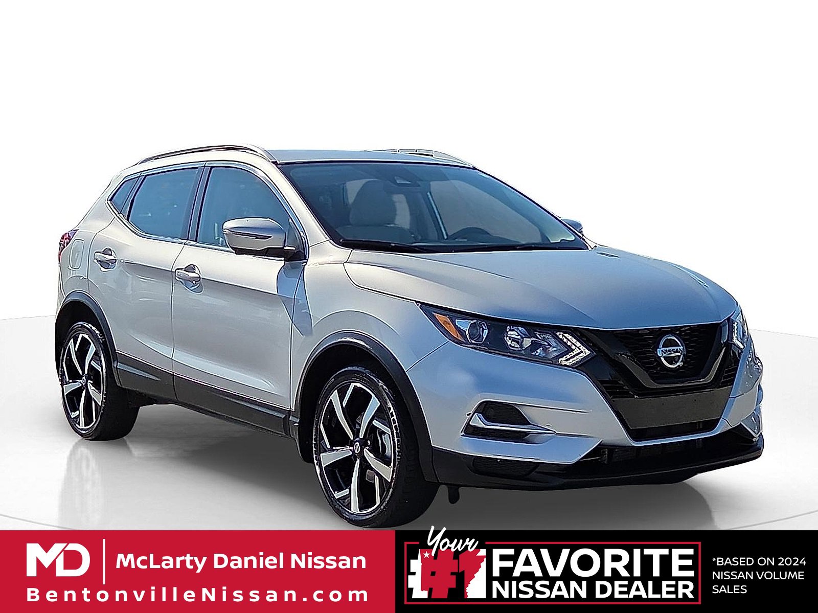 Used 2022 Nissan Rogue Sport SL image 1