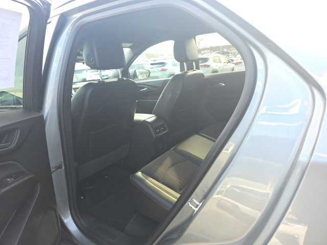 Used 2023 Chevrolet Equinox RS image 26