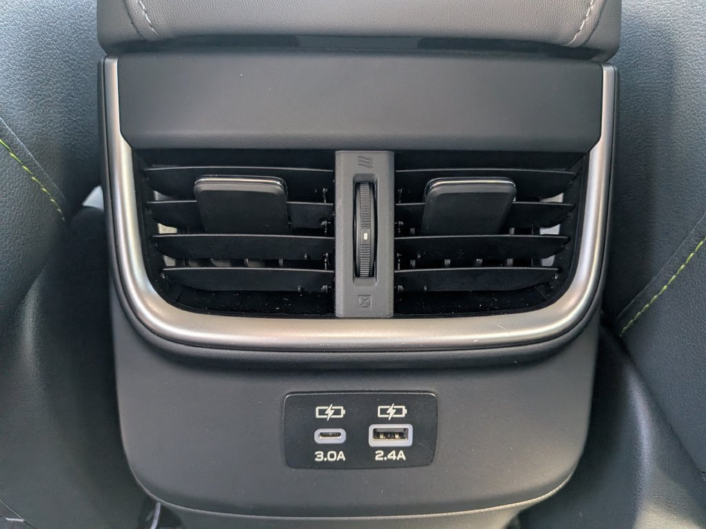 Used 2023 Subaru Outback Onyx Edition AWD/4WD image 16