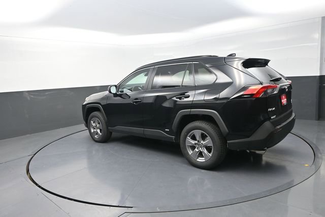Used 2025 Toyota RAV4 LE image 48