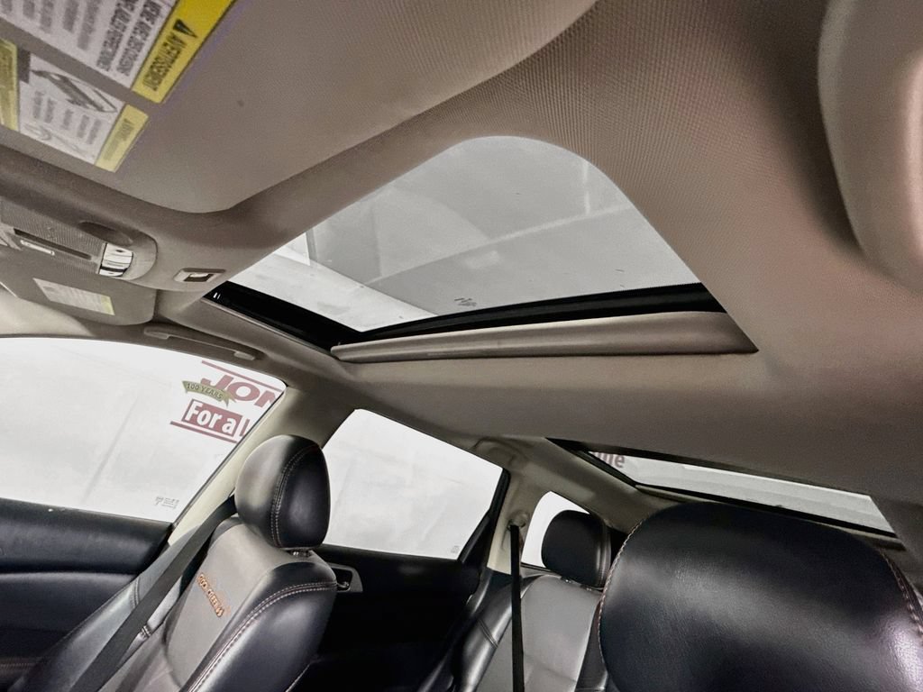 Used 2019 Nissan Pathfinder SL AWD/4WD image 11