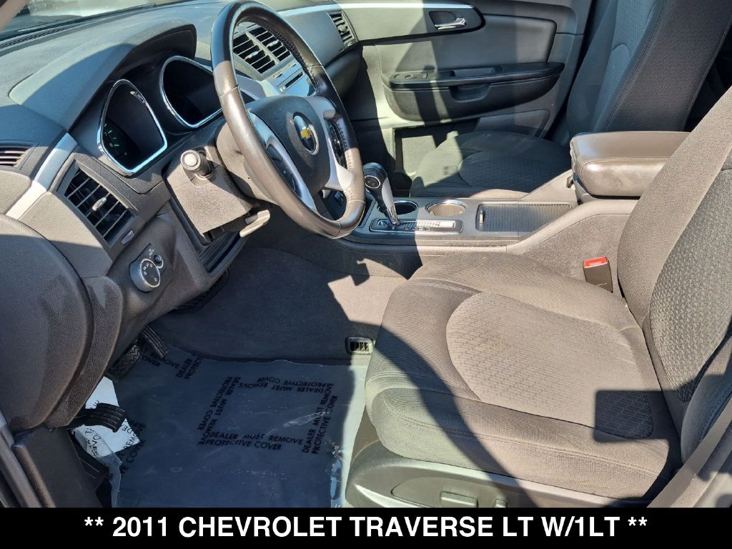 Used 2011 Chevrolet Traverse LT AWD/4WD image 19