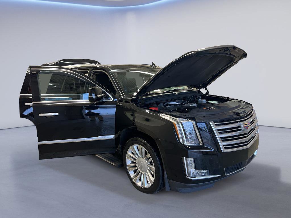 Used 2016 Cadillac Escalade Platinum AWD/4WD image 7