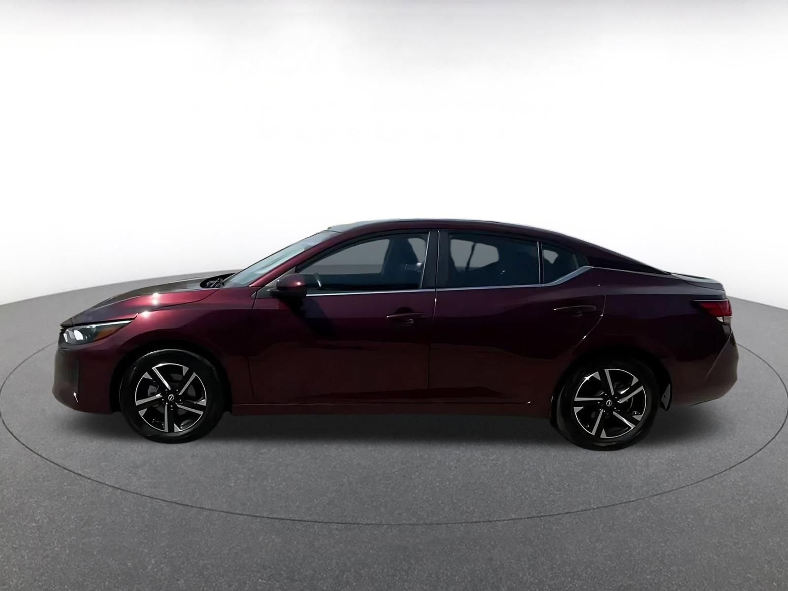 Used 2025 Nissan Sentra SV image 8
