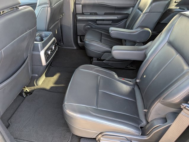 Used 2024 Ford Expedition XLT image 28