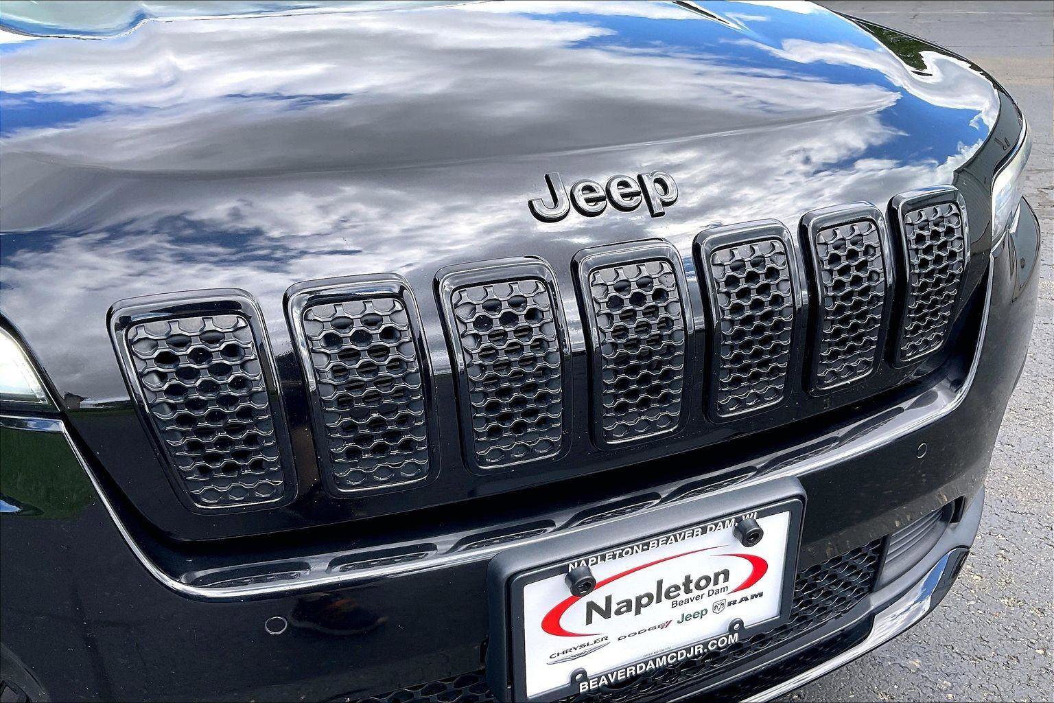 Used 2023 Jeep Cherokee Altitude Lux AWD/4WD image 26