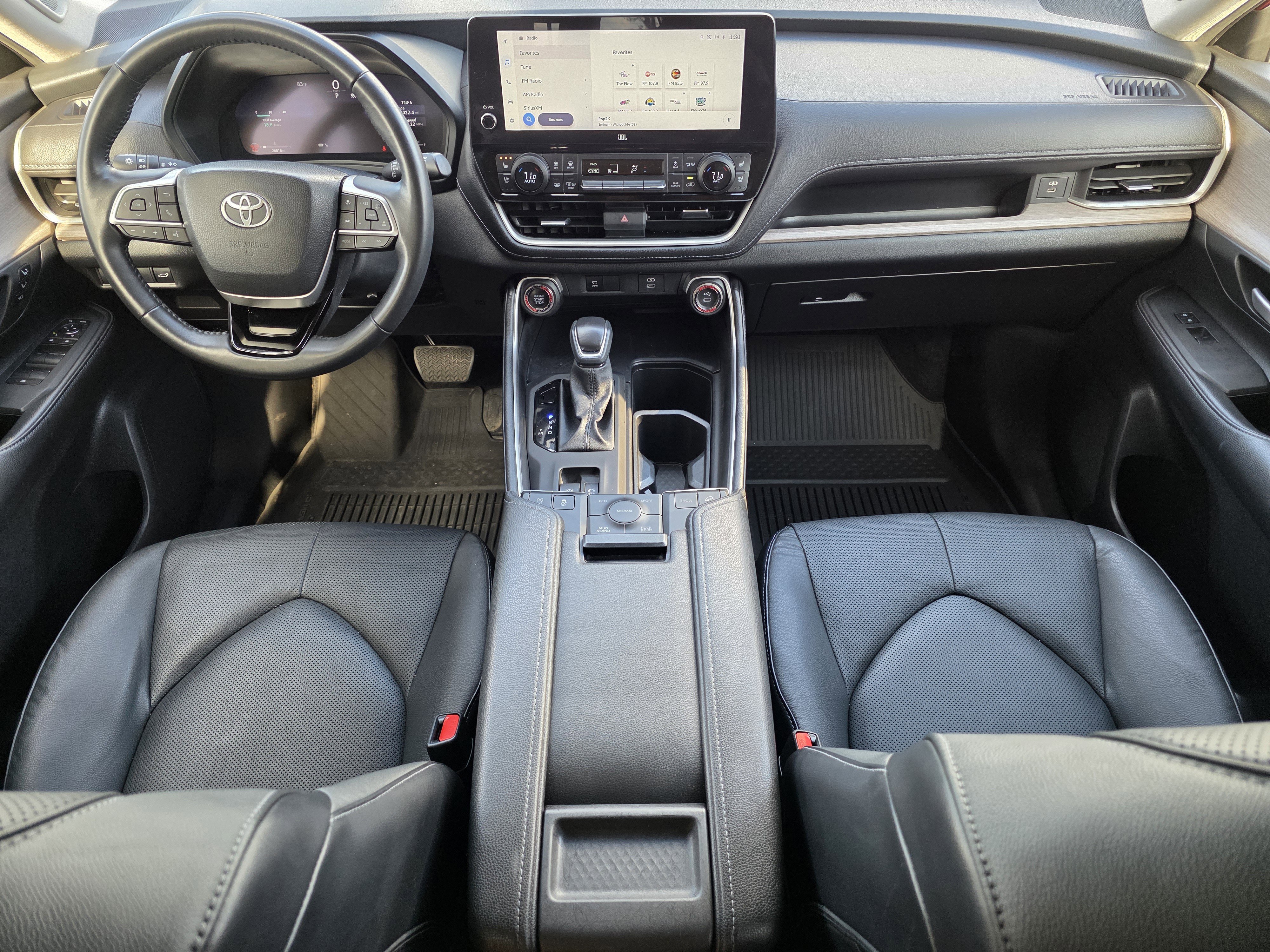 Used 2024 Toyota Grand Highlander Limited image 12