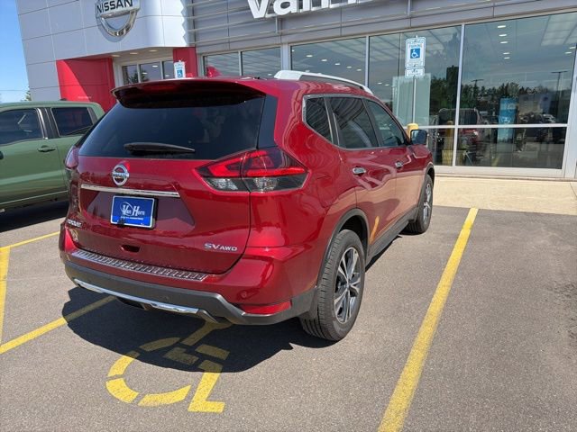 Used 2019 Nissan Rogue SV w/ Premium Package image 9