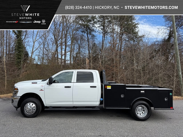 New 2026 RAM 3500 Tradesman w/ Chrome Appearance Group