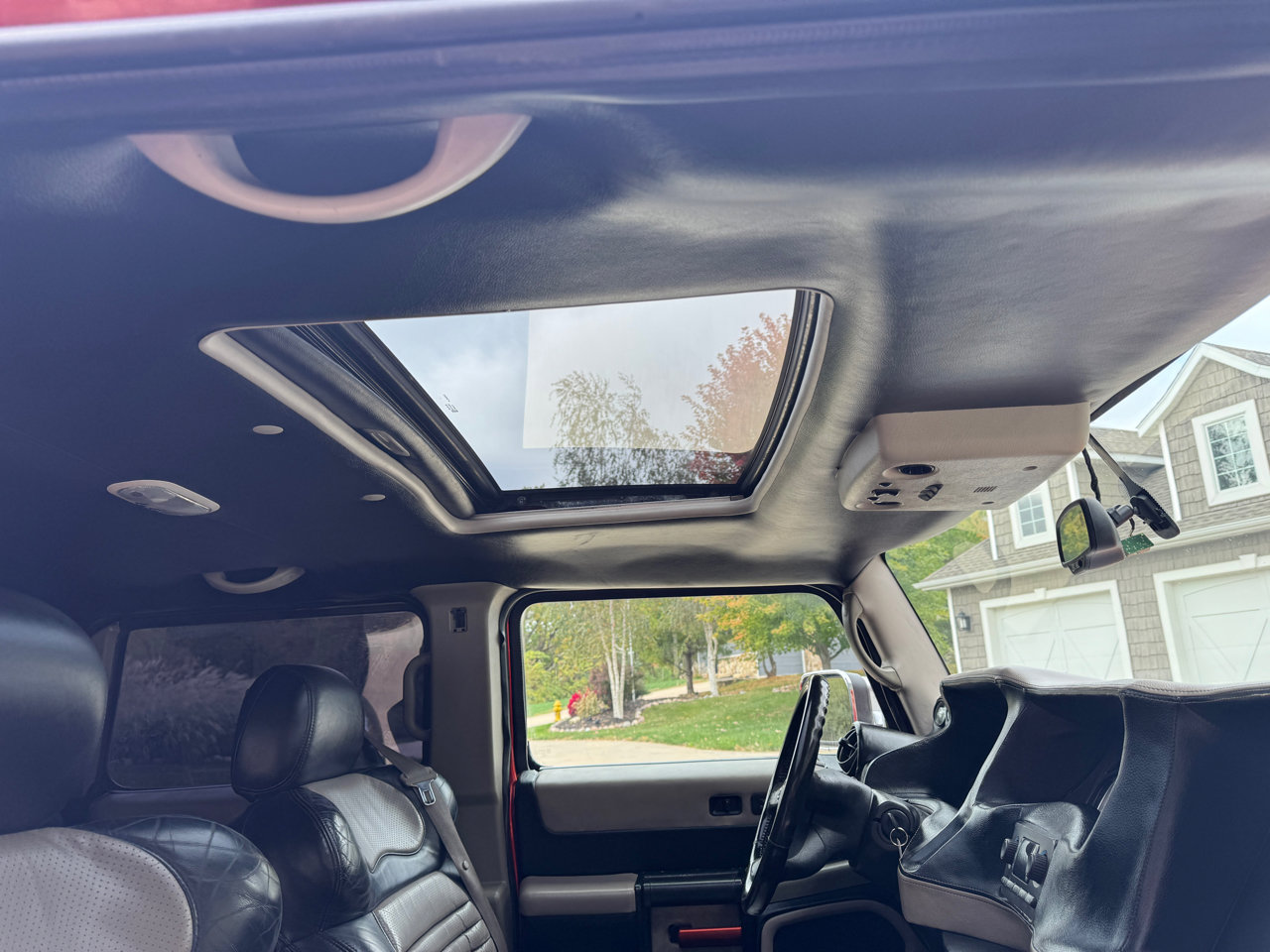 Used 2003 HUMMER H2 w/ Preferred Equipment Group image 29