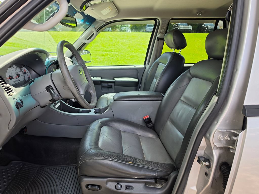 Used 2003 Ford Explorer Sport Trac XLS RWD image 10