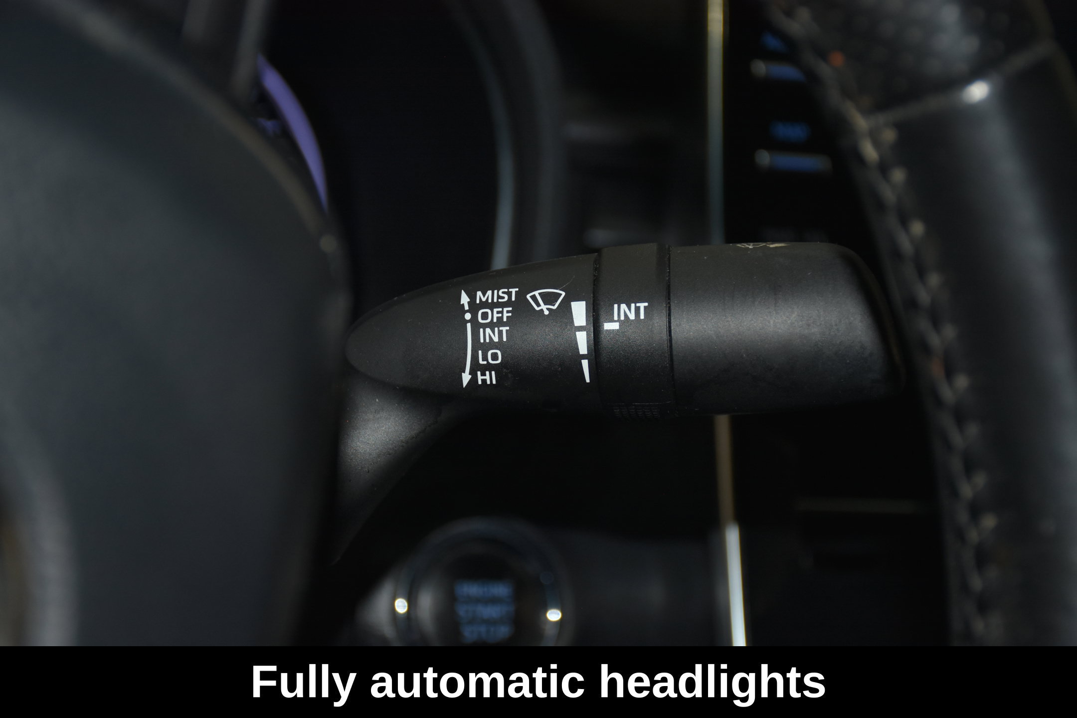 Used 2019 Toyota Avalon XSE w/ All Weather Liner Package FWD image 18