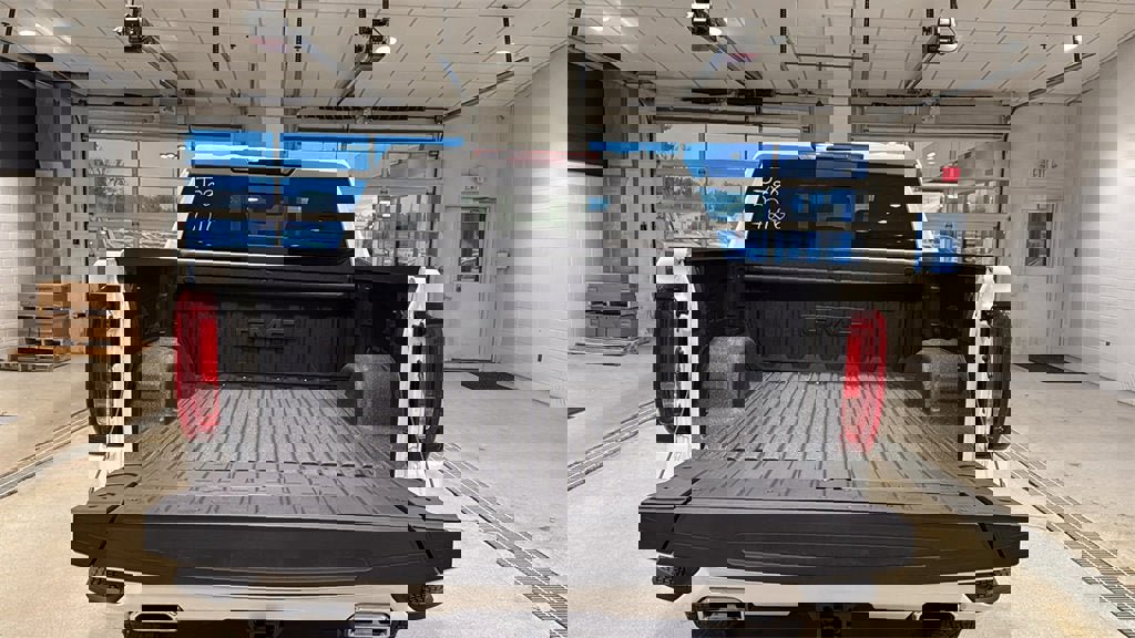 New 2026 GMC Sierra 1500 AT4 w/ AT4 Premium Package image 17