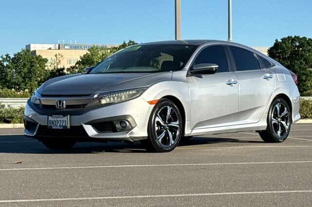 Used 2016 Honda Civic Touring image 8