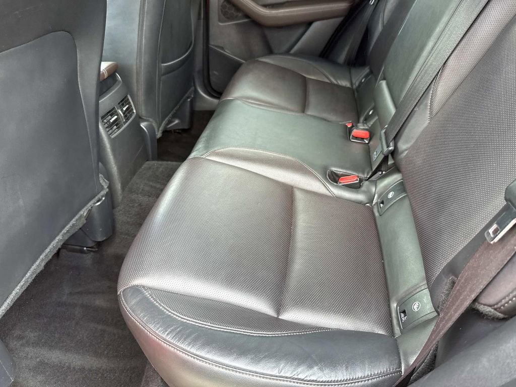 Used 2020 MAZDA CX-30 AWD w/ Premium Package image 16