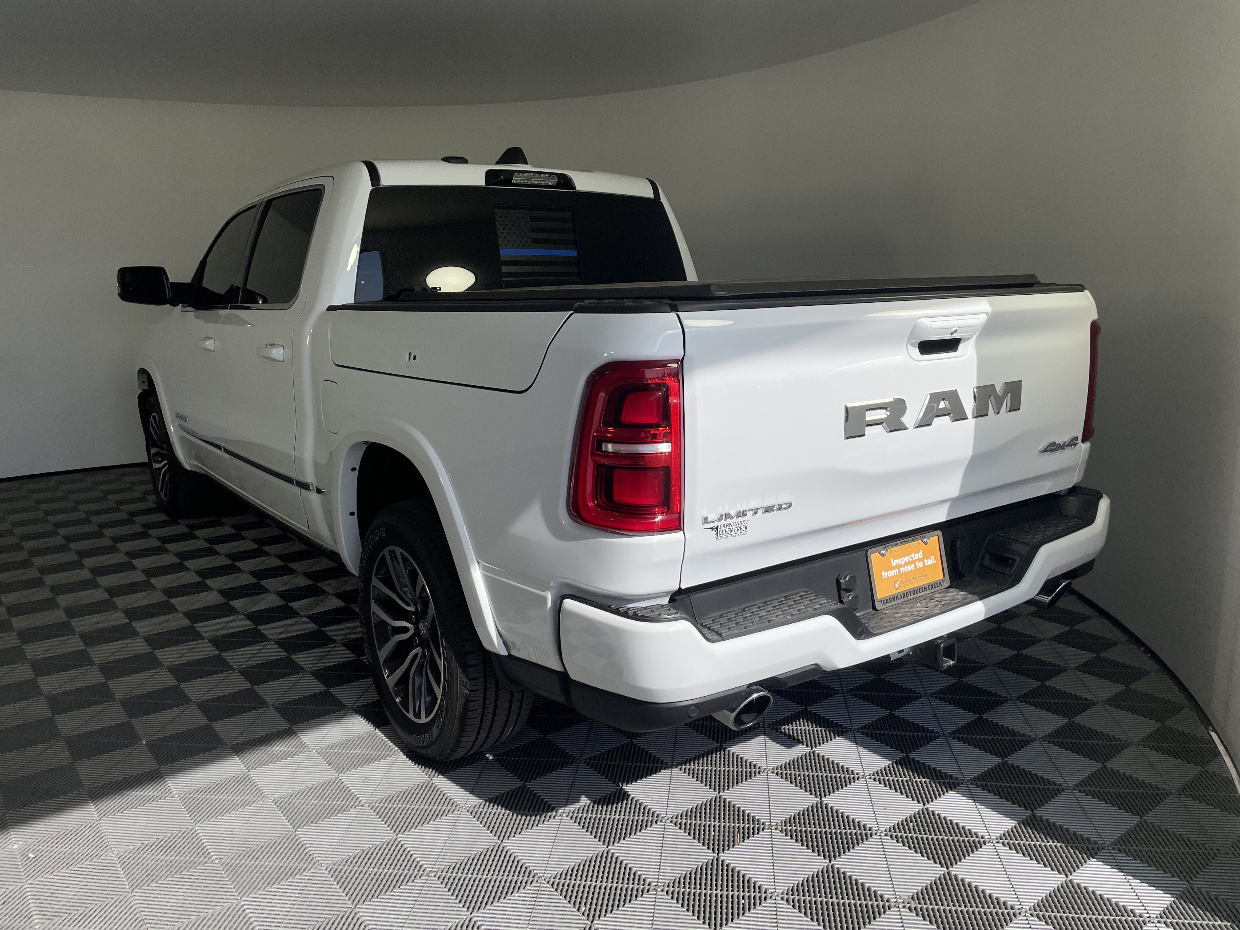 Used 2025 RAM 1500 Limited AWD/4WD image 3