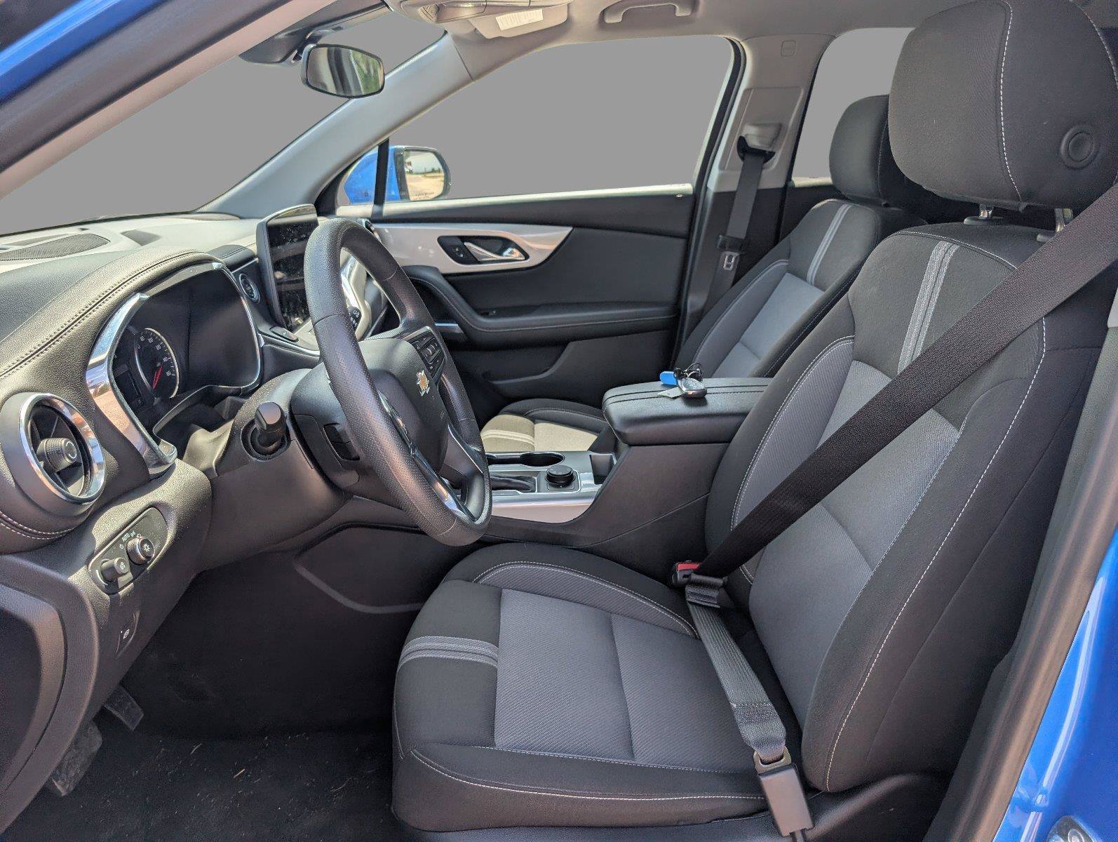 Used 2025 Chevrolet Blazer LT AWD/4WD image 17