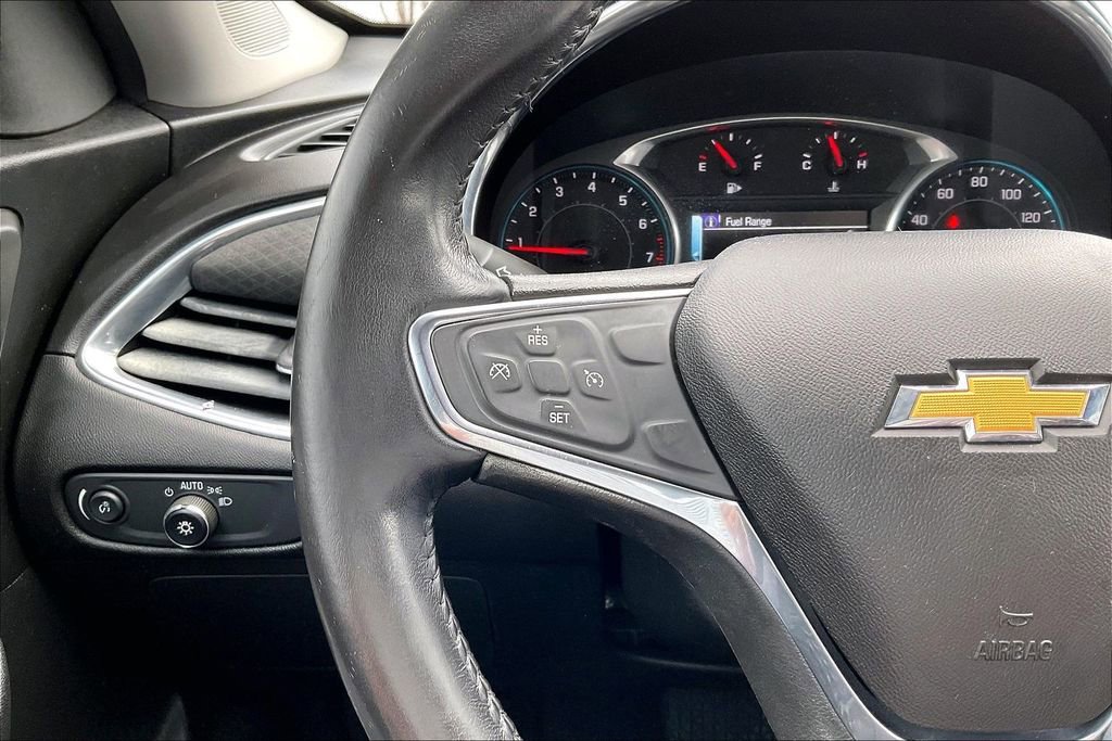 Used 2018 Chevrolet Malibu LT image 11